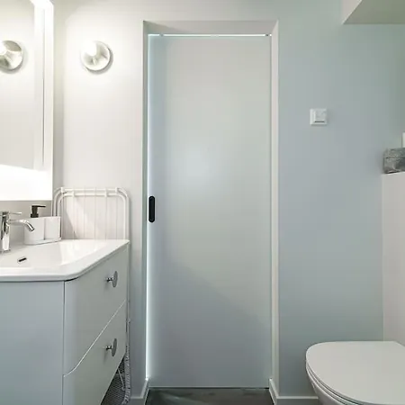 Brand-new & Stylish Loft In Hip District - Uptown וילנה